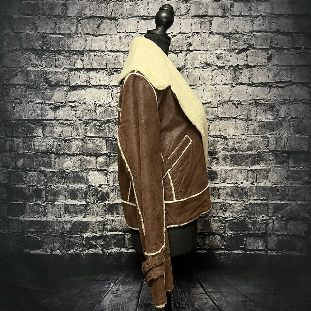 Moda International Jacket - Picture 4 of 8